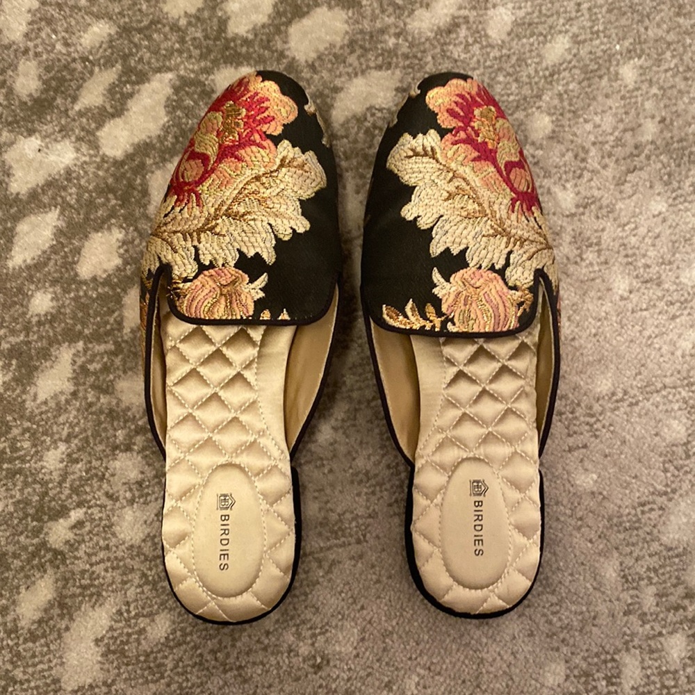 Birdies mules with flower stitching